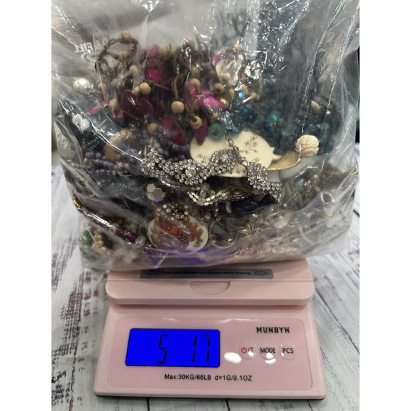 5 Pound Lb Lot Jewelry Vintage & Modern Wearable Crafting As Is - Picture 11 of 11